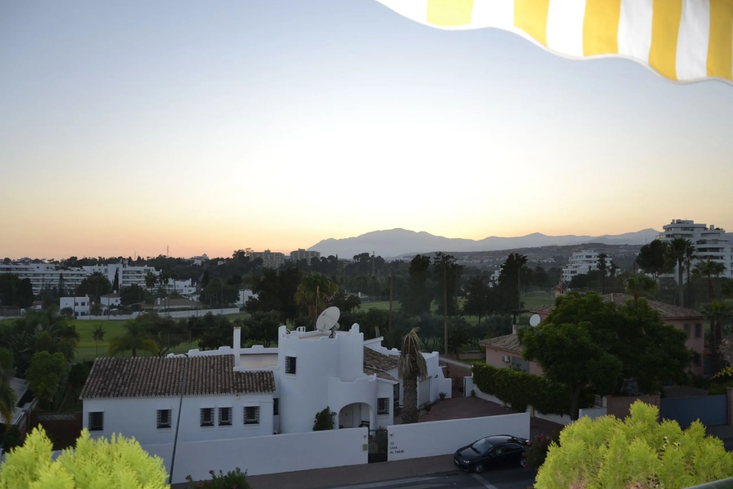 Exclusive Duplex Penthouse on the Front Line of Golf – Guadalmina Alta