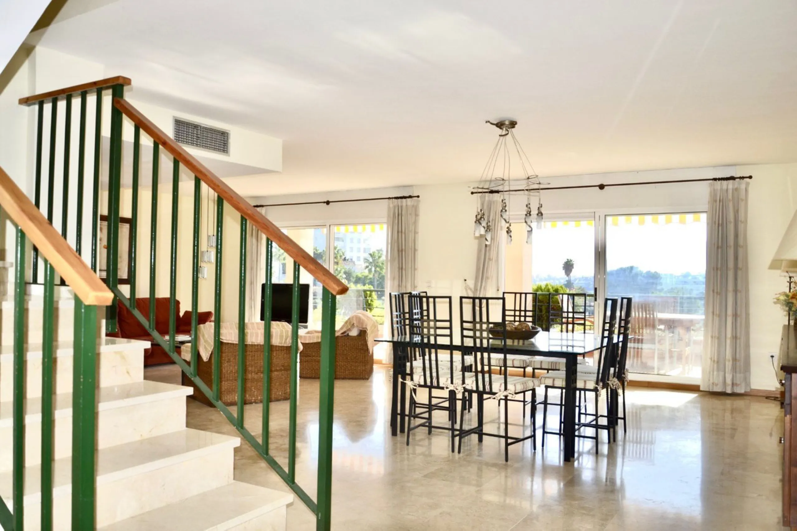 Exclusive Duplex Penthouse on the Front Line of Golf – Guadalmina Alta
