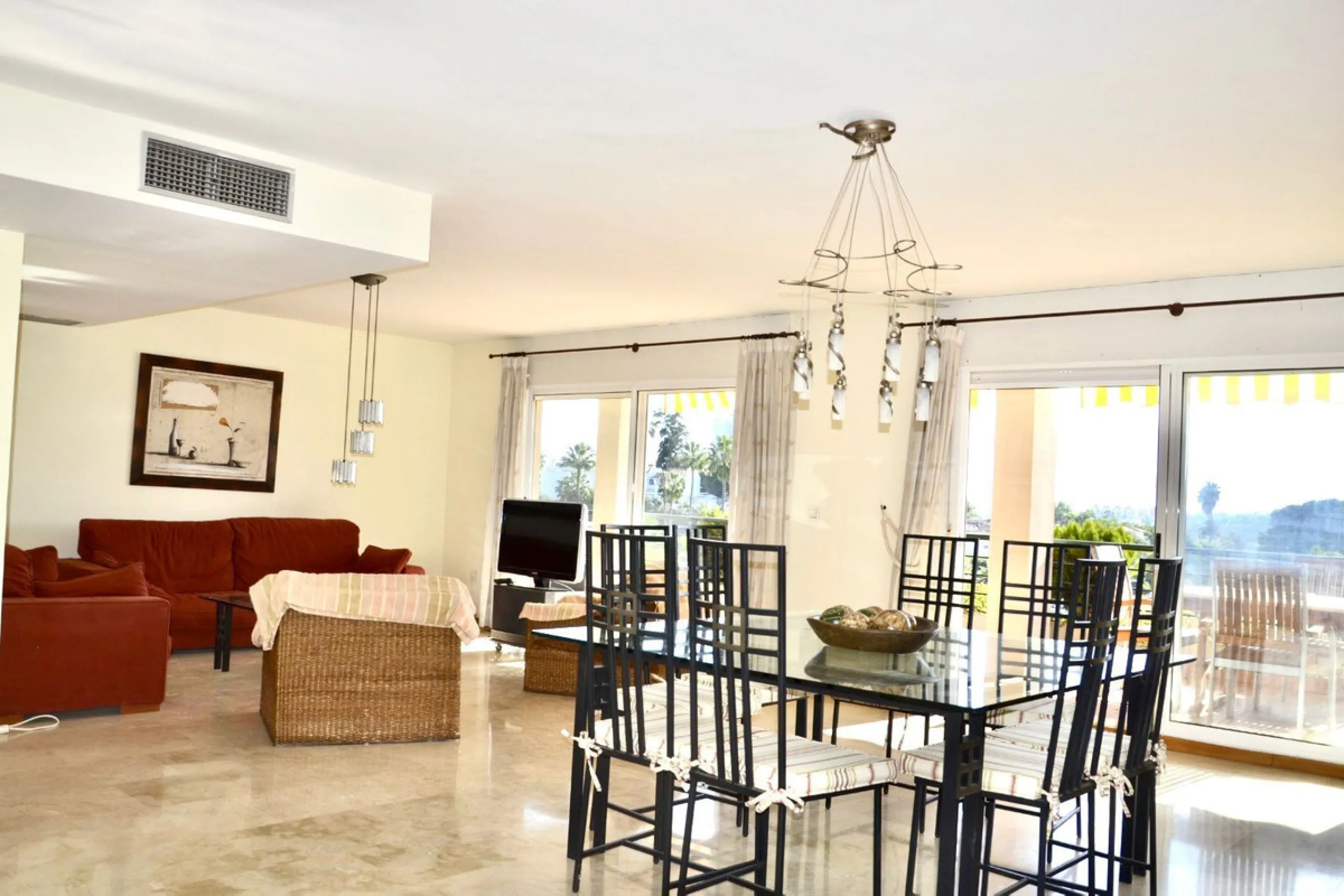 Exclusive Duplex Penthouse on the Front Line of Golf – Guadalmina Alta