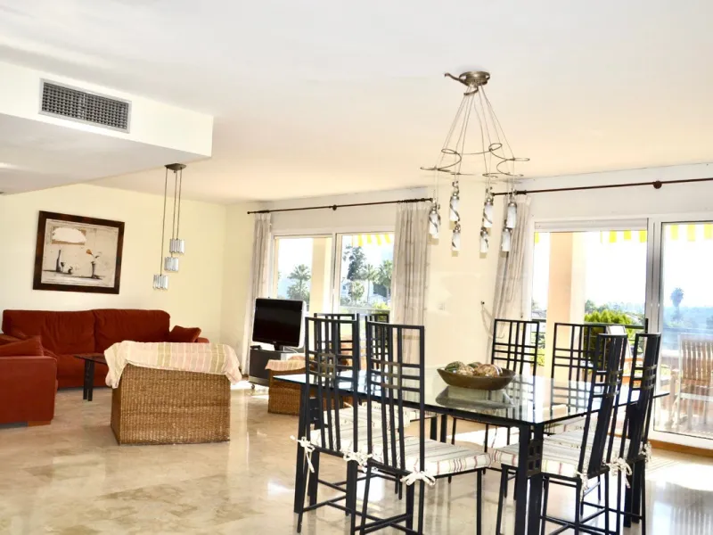 Exclusive Duplex Penthouse on the Front Line of Golf – Guadalmina Alta
