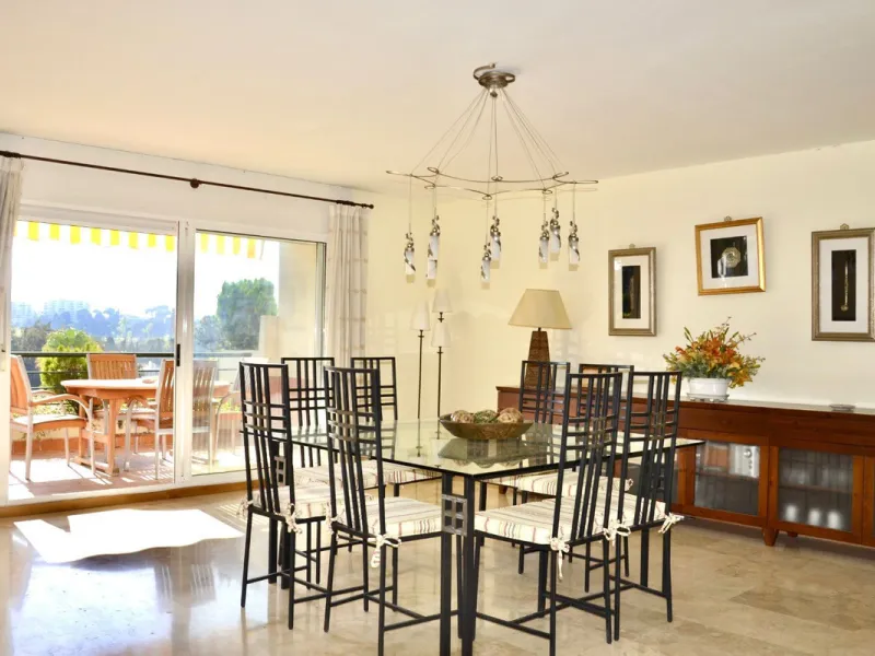 Exclusive Duplex Penthouse on the Front Line of Golf – Guadalmina Alta