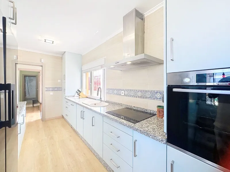Exclusive Villa in Buenas Noches, Estepona – Prime Location between Gibraltar and Marbella