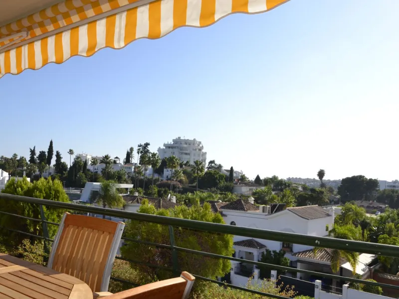 Exclusive Duplex Penthouse on the Front Line of Golf – Guadalmina Alta