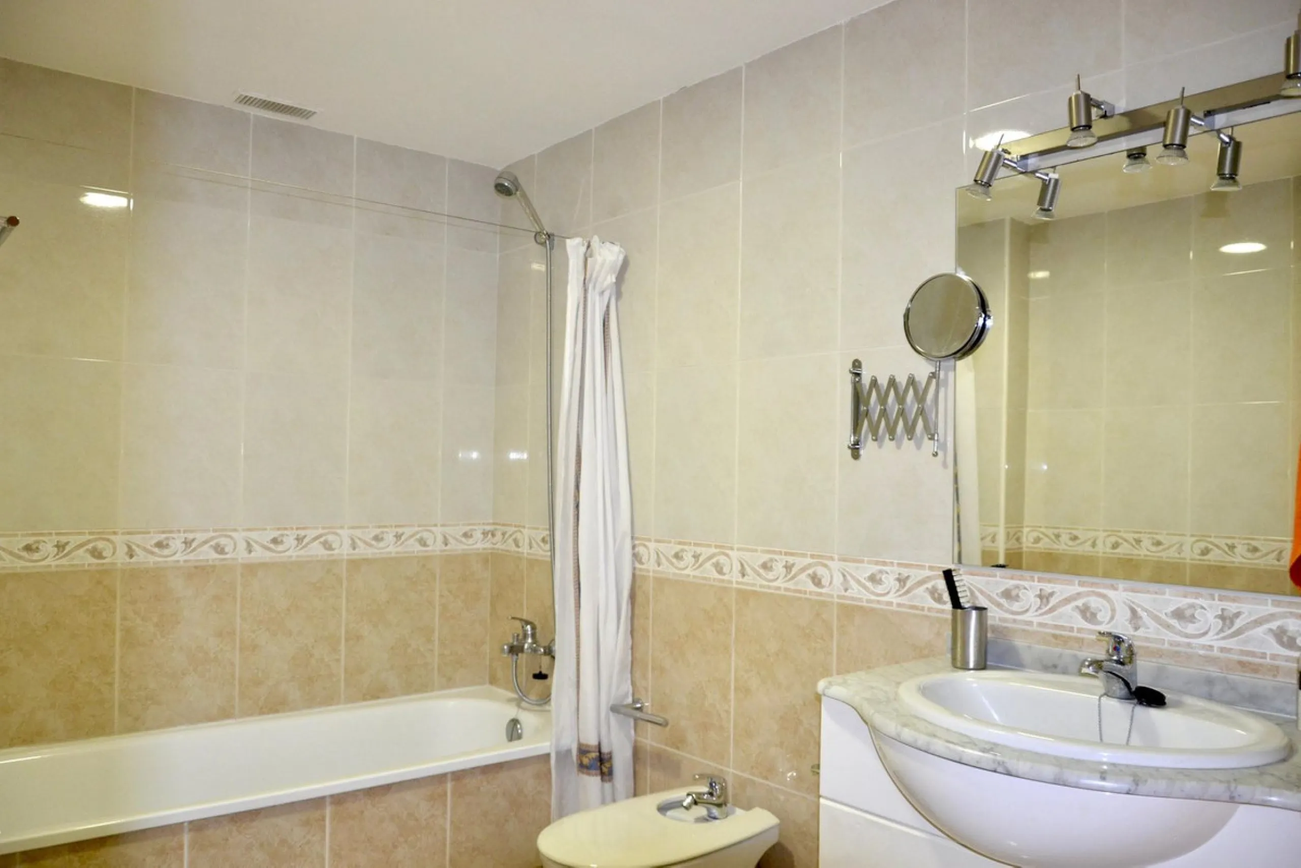 Exclusive Duplex Penthouse on the Front Line of Golf – Guadalmina Alta