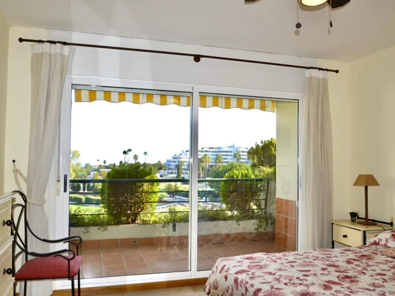 Exclusive Duplex Penthouse on the Front Line of Golf – Guadalmina Alta