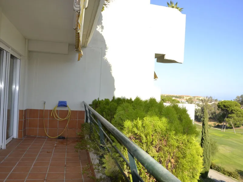 Exclusive Duplex Penthouse on the Front Line of Golf – Guadalmina Alta