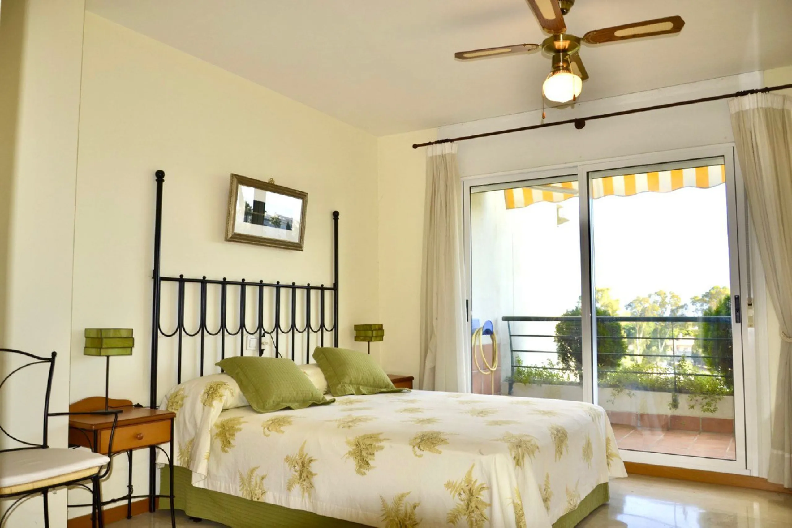 Exclusive Duplex Penthouse on the Front Line of Golf – Guadalmina Alta