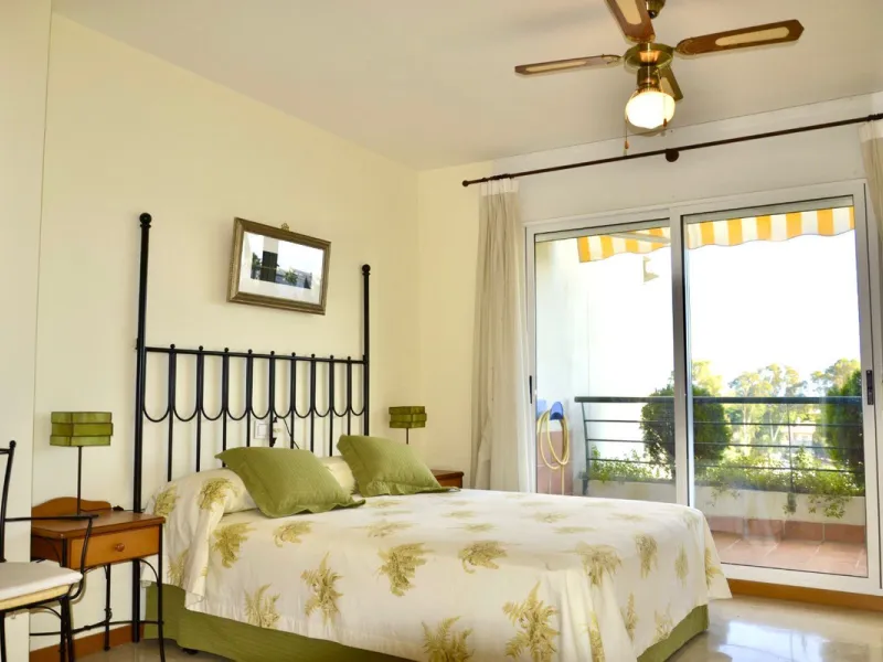 Exclusive Duplex Penthouse on the Front Line of Golf – Guadalmina Alta