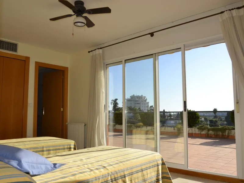 Exclusive Duplex Penthouse on the Front Line of Golf – Guadalmina Alta
