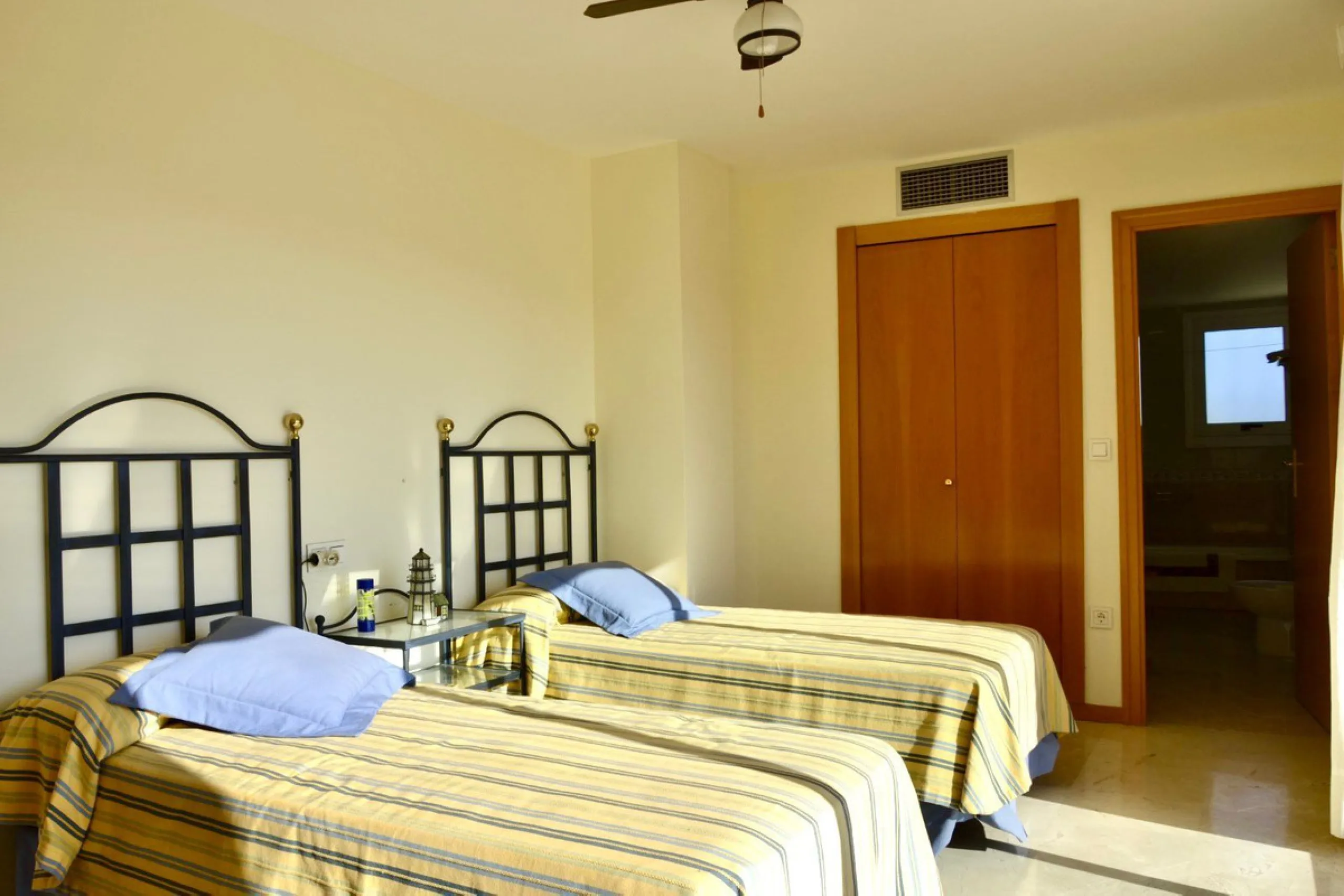 Exclusive Duplex Penthouse on the Front Line of Golf – Guadalmina Alta