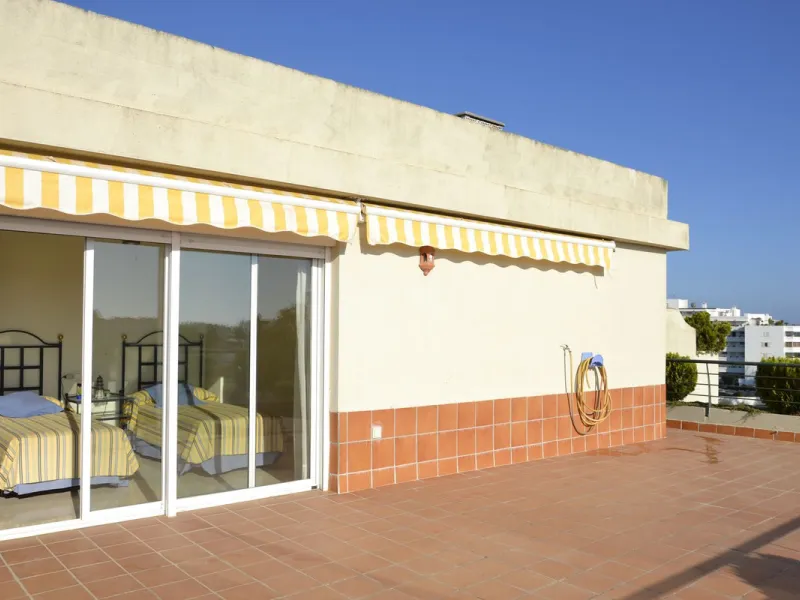 Exclusive Duplex Penthouse on the Front Line of Golf – Guadalmina Alta