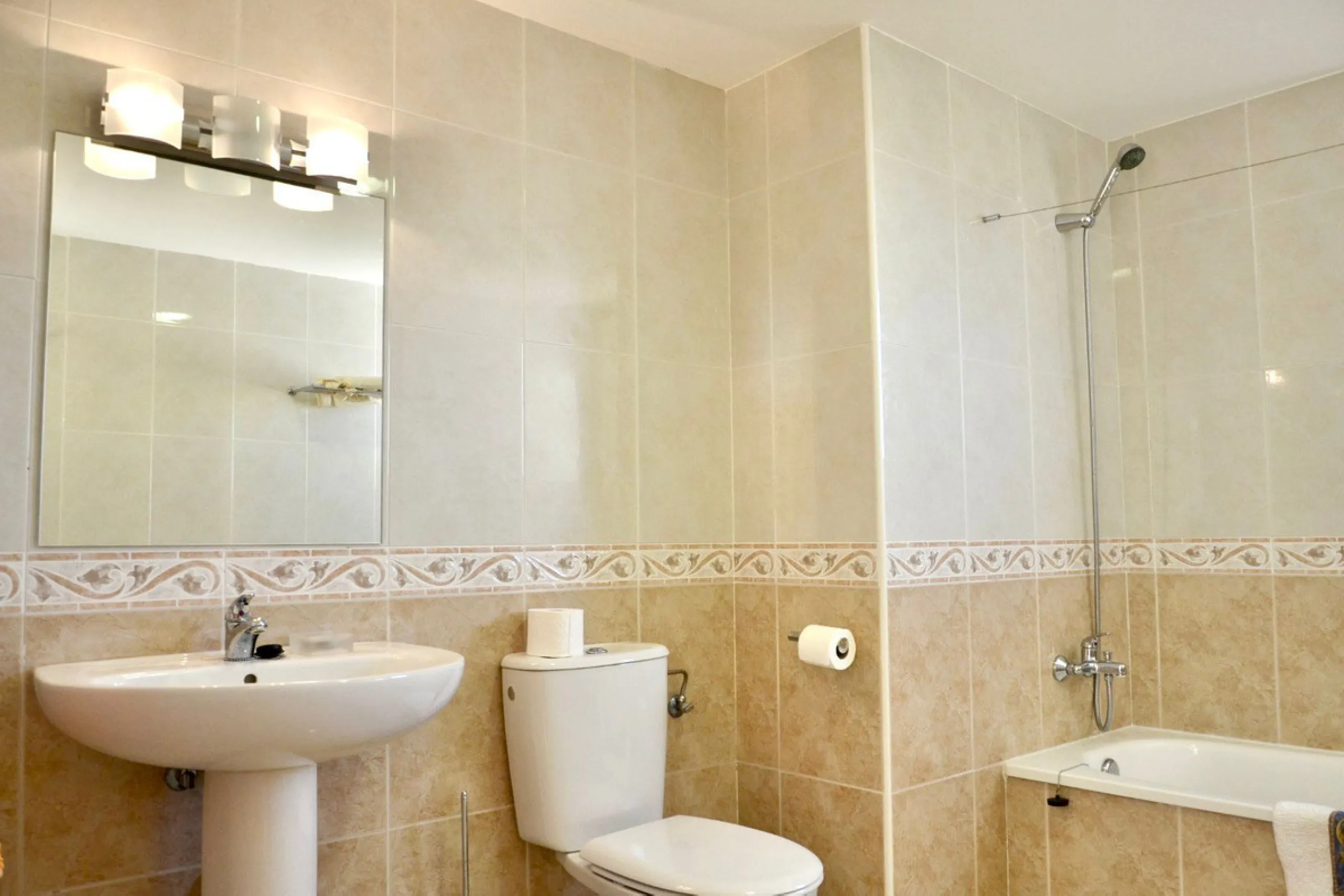 Exclusive Duplex Penthouse on the Front Line of Golf – Guadalmina Alta