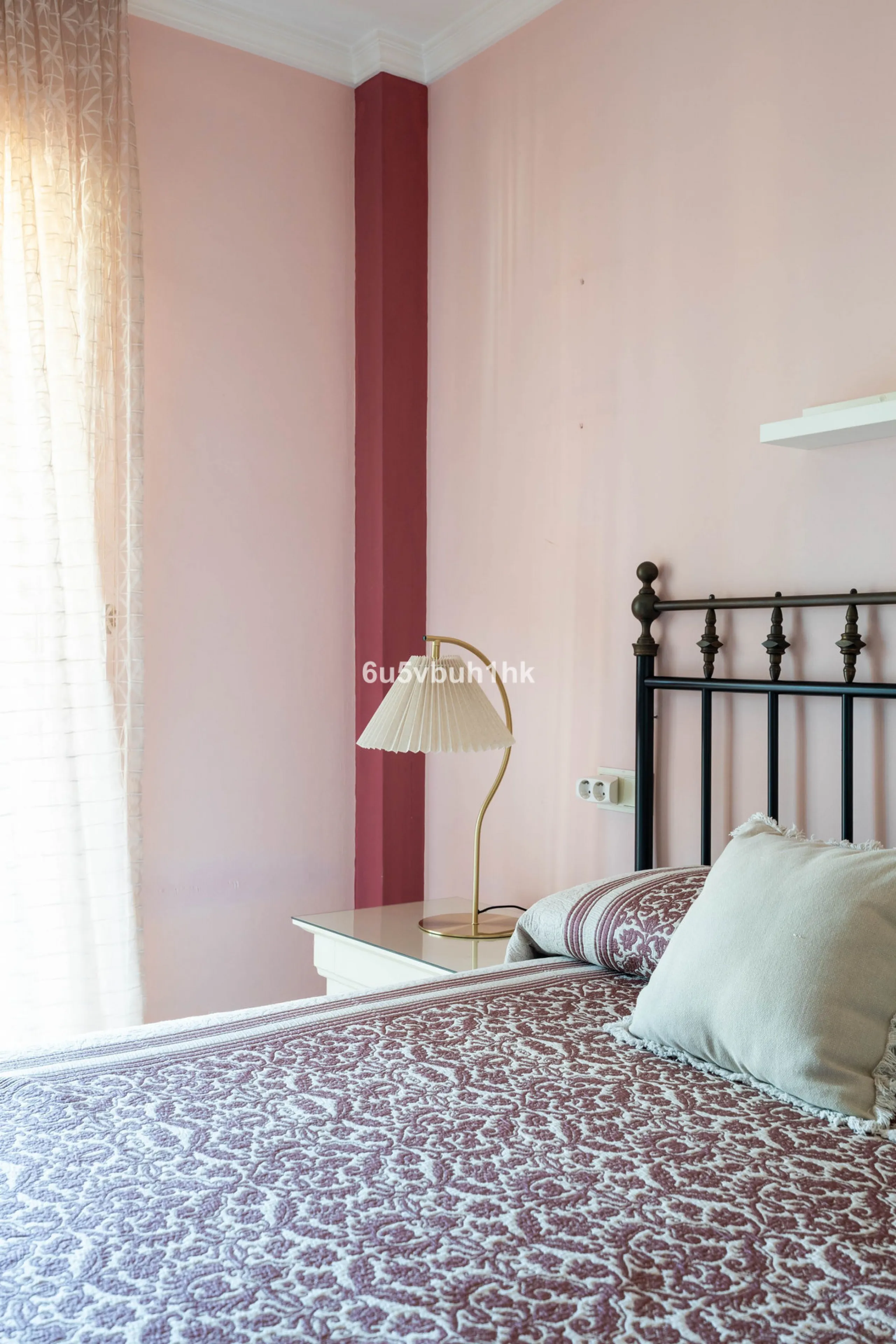 House - Townhouse в продаже в Málaga, Málaga. В доме 5 спален и 3 ванных комнат. Площадь дома 275 м². Площадь участка 620 м²