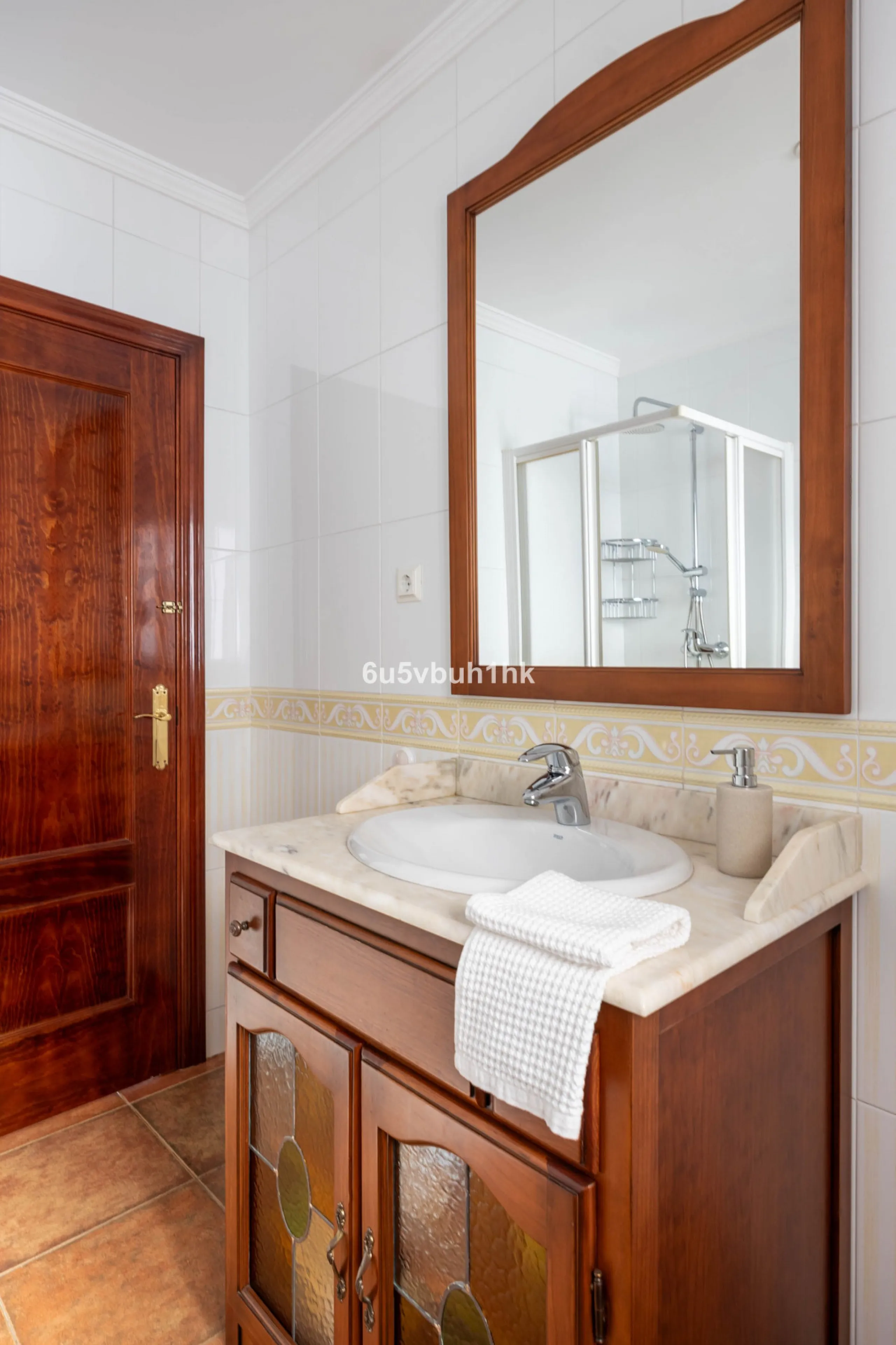 House - Townhouse в продаже в Málaga, Málaga. В доме 5 спален и 3 ванных комнат. Площадь дома 275 м². Площадь участка 620 м²