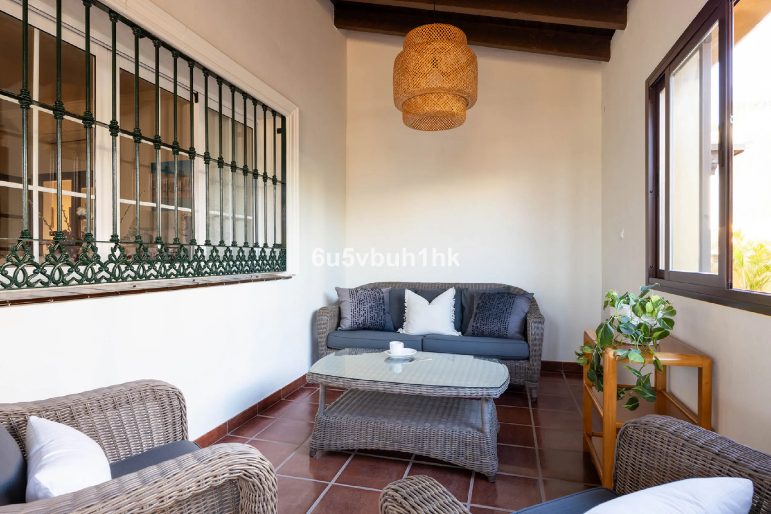 House - Townhouse в продаже в Málaga, Málaga. В доме 5 спален и 3 ванных комнат. Площадь дома 275 м². Площадь участка 620 м²