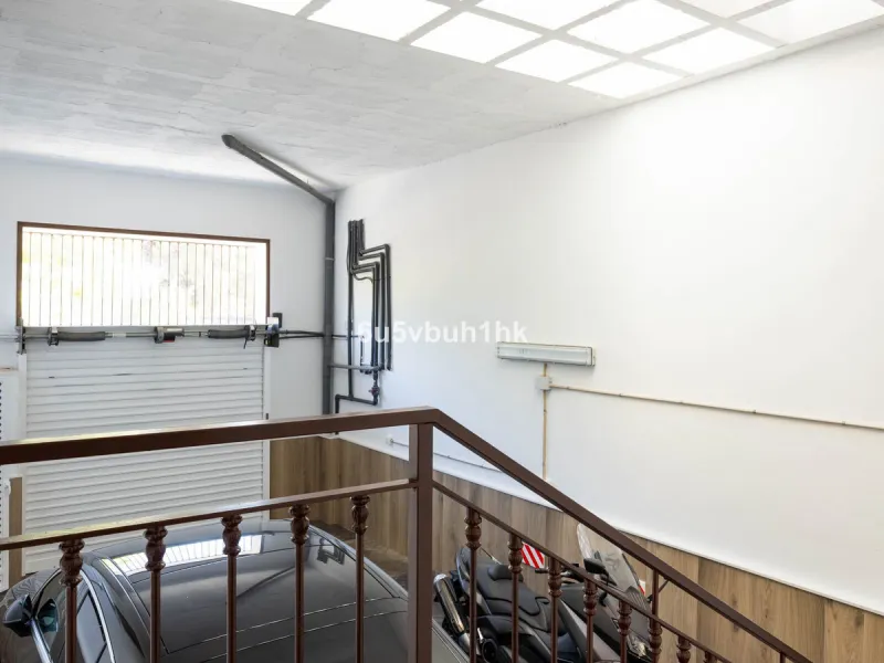 House - Townhouse в продаже в Málaga, Málaga. В доме 5 спален и 3 ванных комнат. Площадь дома 275 м². Площадь участка 620 м²