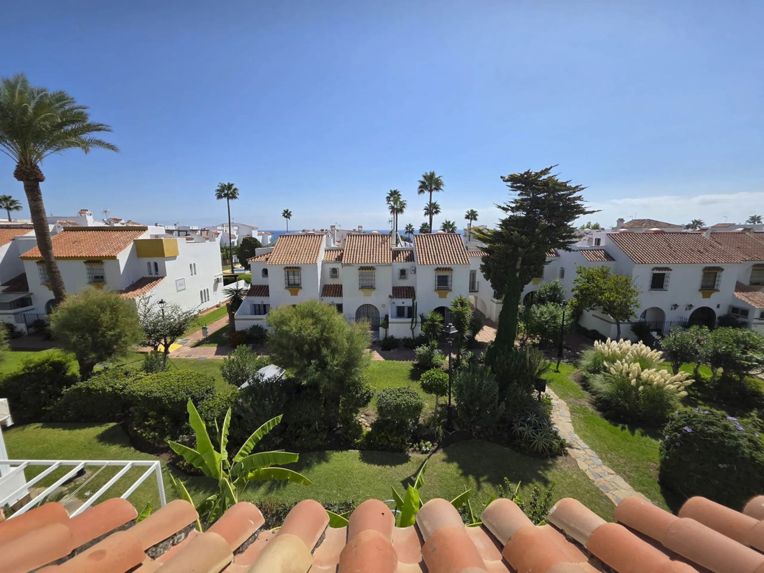 Charming Townhouse in Marina de Casares