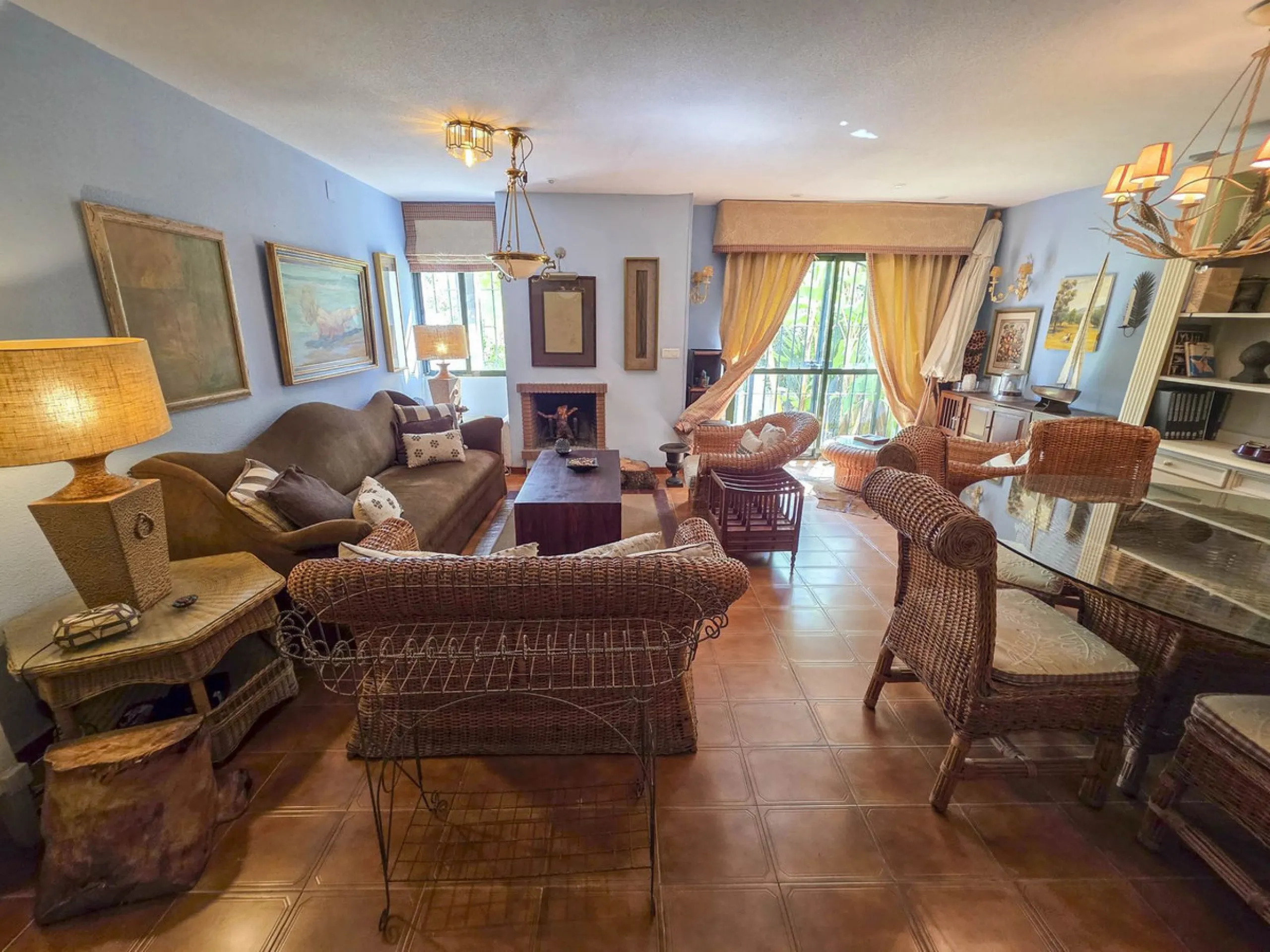 Charming Townhouse in Marina de Casares