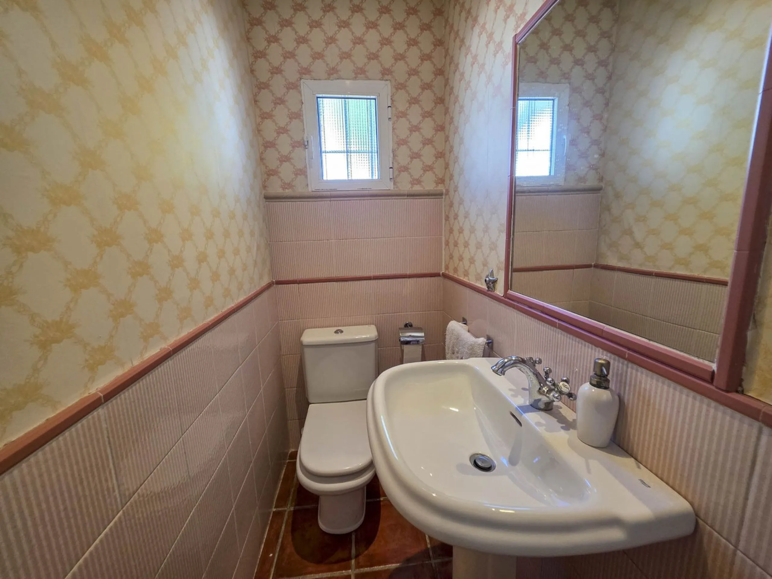 Charming Townhouse in Marina de Casares