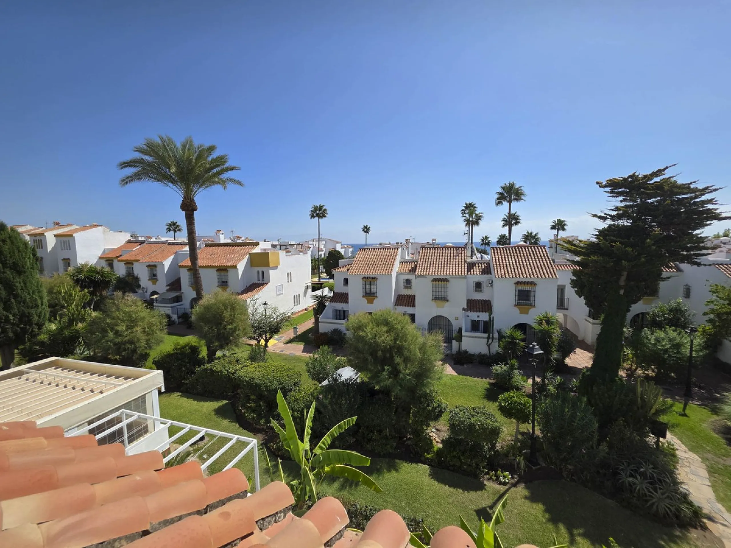 Charming Townhouse in Marina de Casares