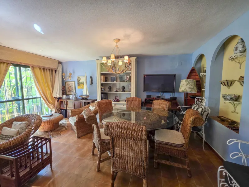 Charming Townhouse in Marina de Casares