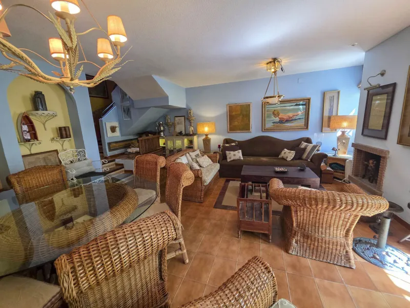 Charming Townhouse in Marina de Casares