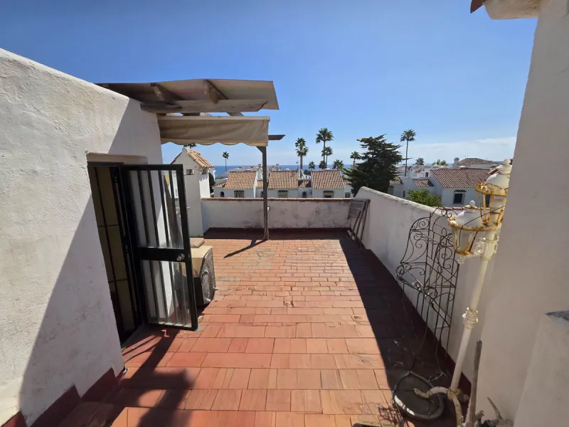 Charming Townhouse in Marina de Casares