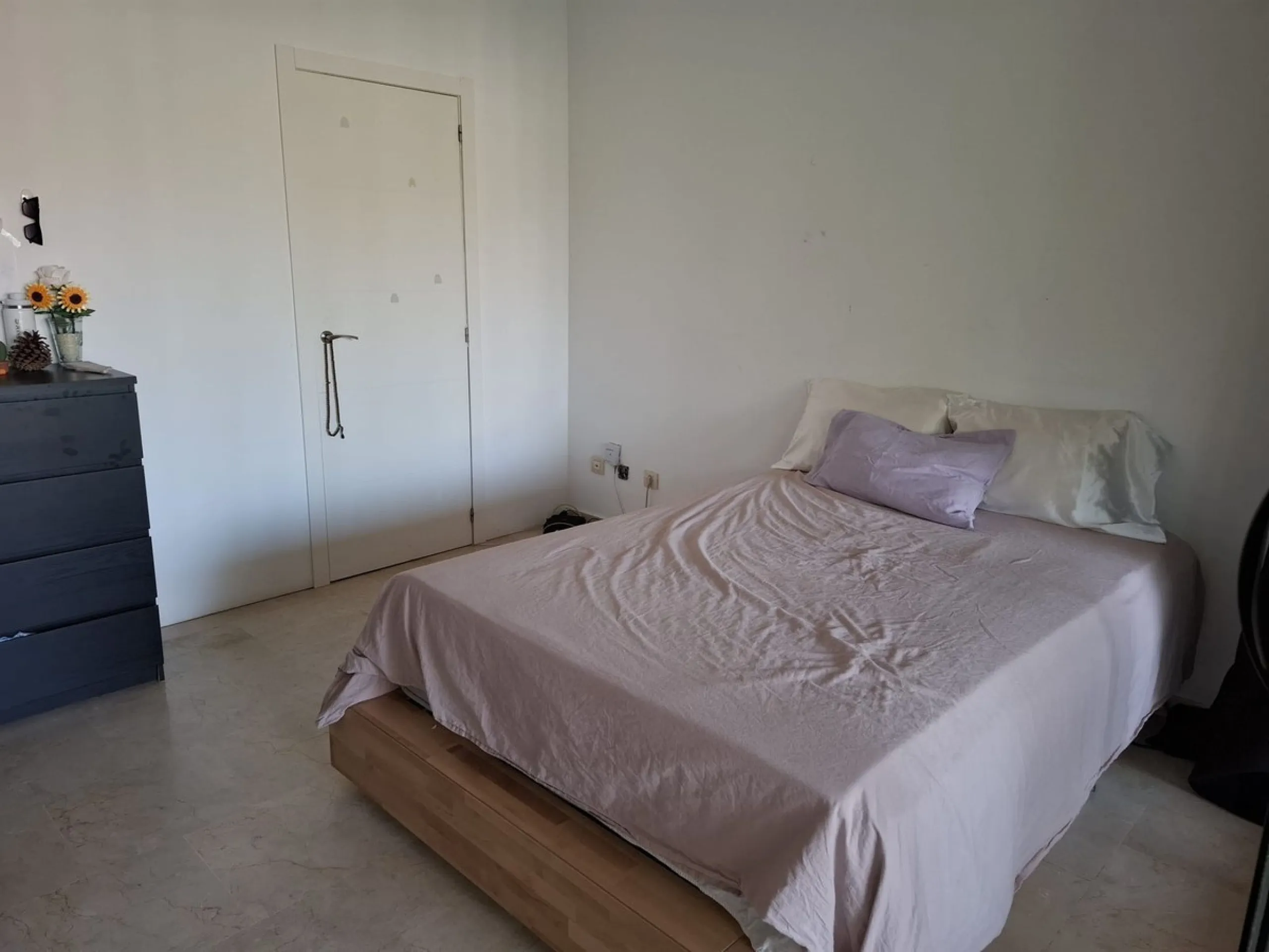 Spacious apartment in El Campanario with terrace + optional garage and storage room