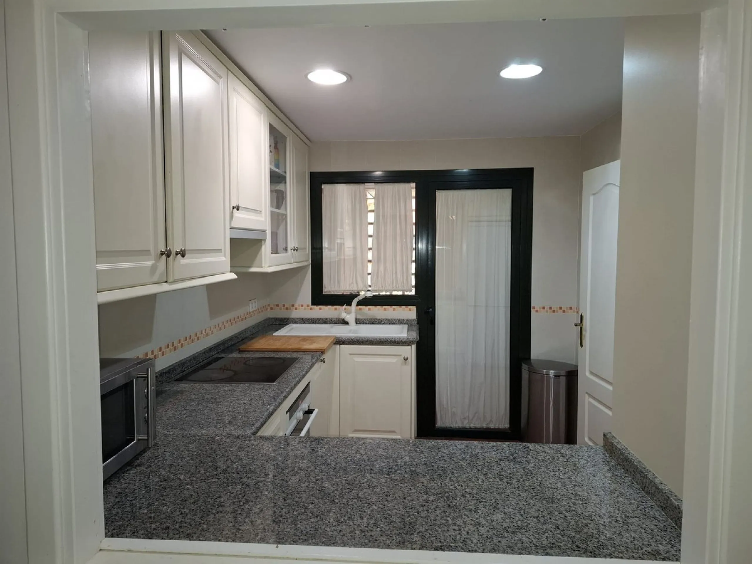 Spacious apartment in El Campanario with terrace + optional garage and storage room