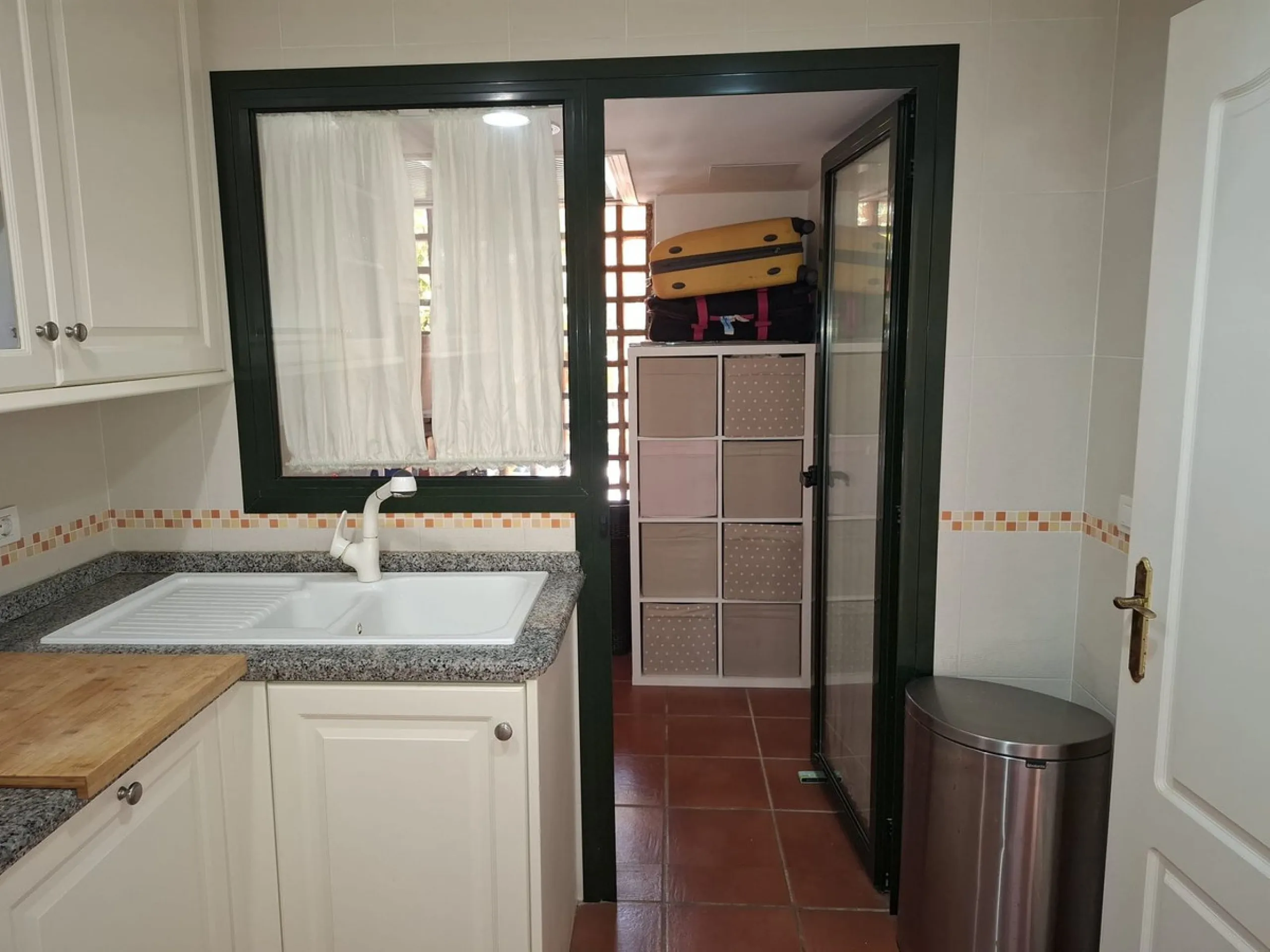 Spacious apartment in El Campanario with terrace + optional garage and storage room