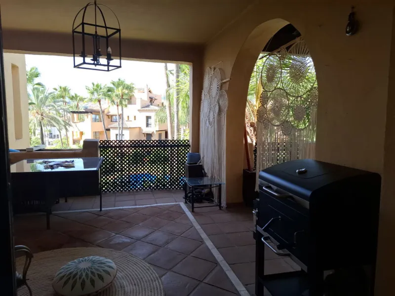 Spacious apartment in El Campanario with terrace + optional garage and storage room