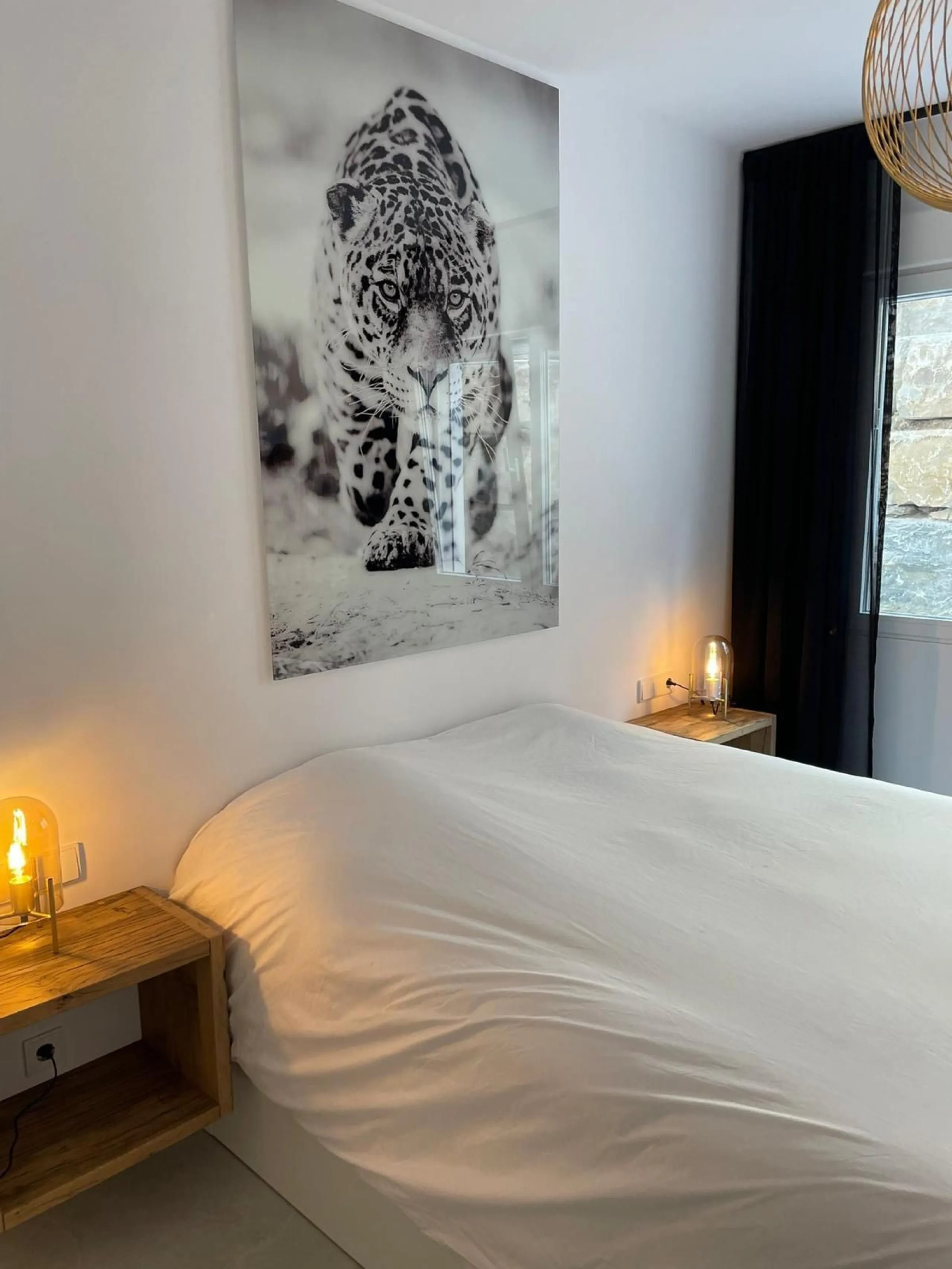 Luxury Apartment with tourist license for Sale in Benalmádena  The one– sea views - Jacuzzi - 2 parking spaces -direct access to apartment with llift