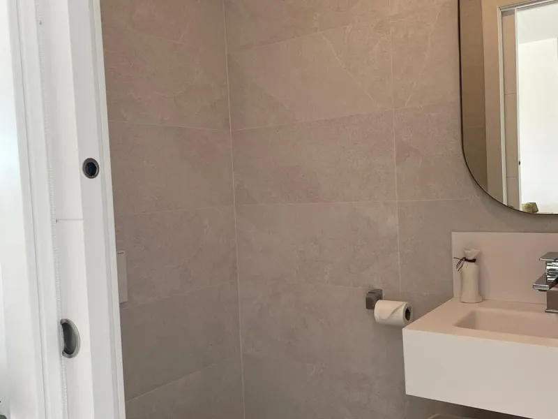 Luxury Apartment with tourist license for Sale in Benalmádena  The one– sea views - Jacuzzi - 2 parking spaces -direct access to apartment with llift