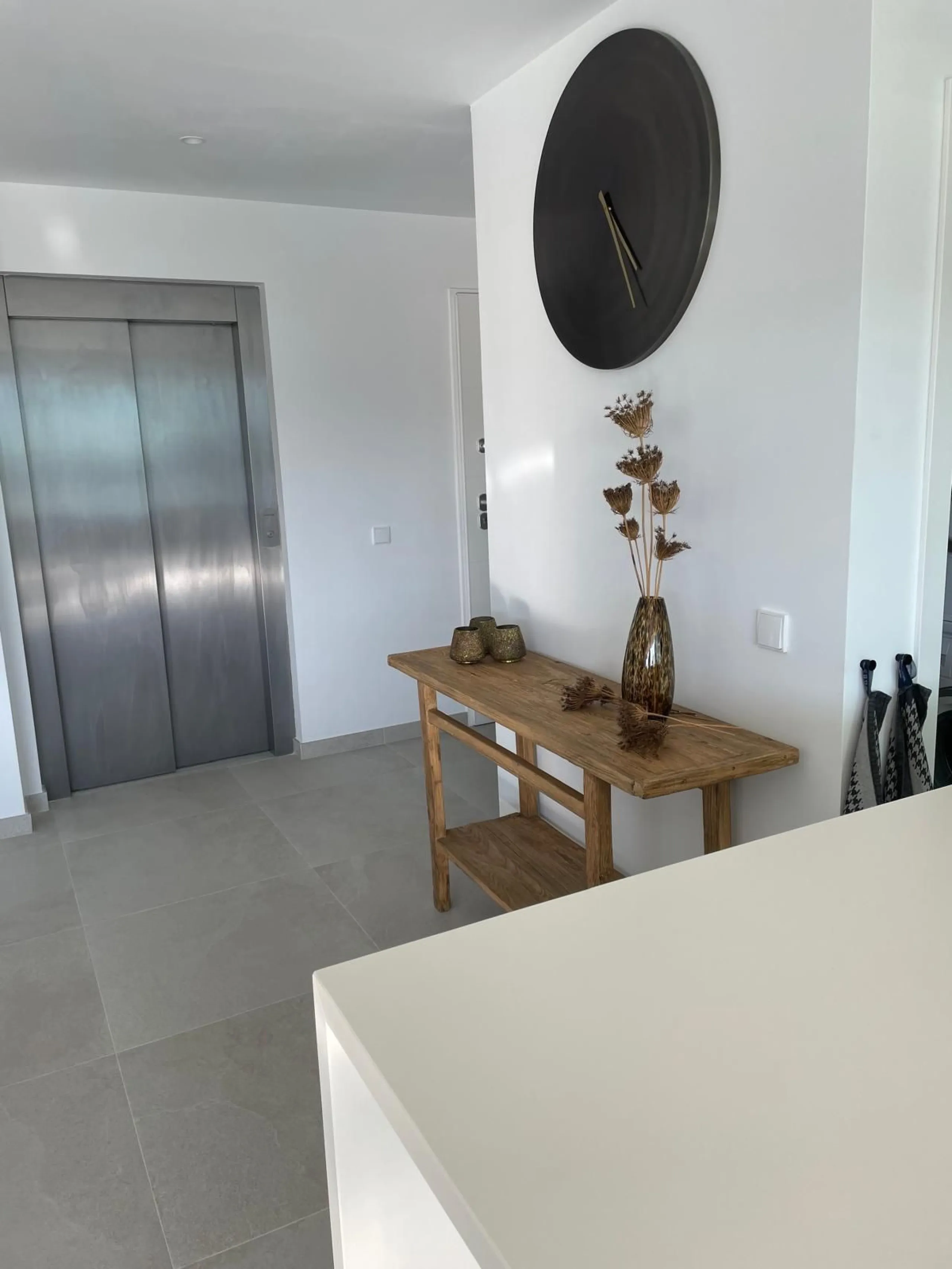 Luxury Apartment with tourist license for Sale in Benalmádena  The one– sea views - Jacuzzi - 2 parking spaces -direct access to apartment with llift