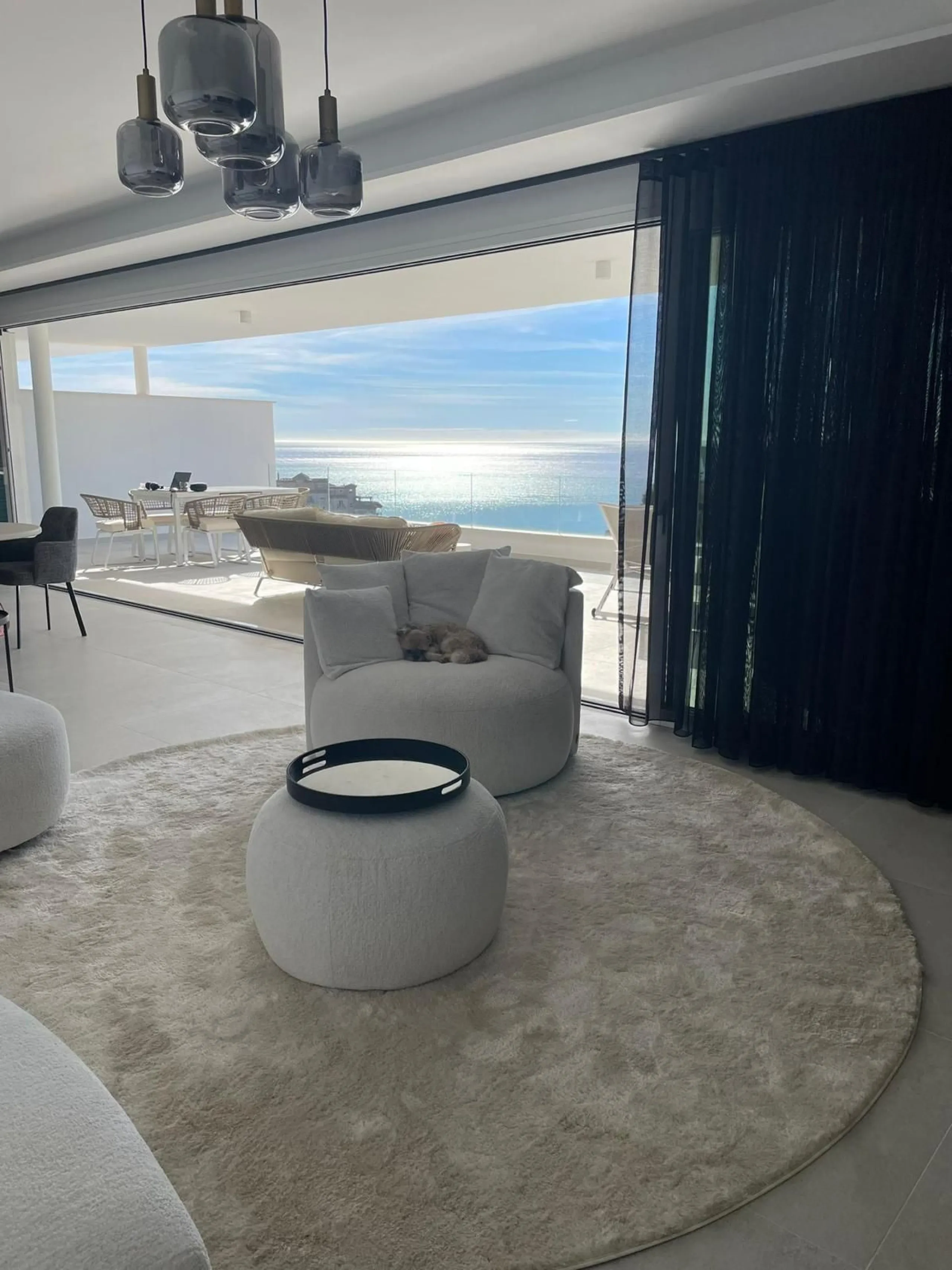 Luxury Apartment with tourist license for Sale in Benalmádena  The one– sea views - Jacuzzi - 2 parking spaces -direct access to apartment with llift