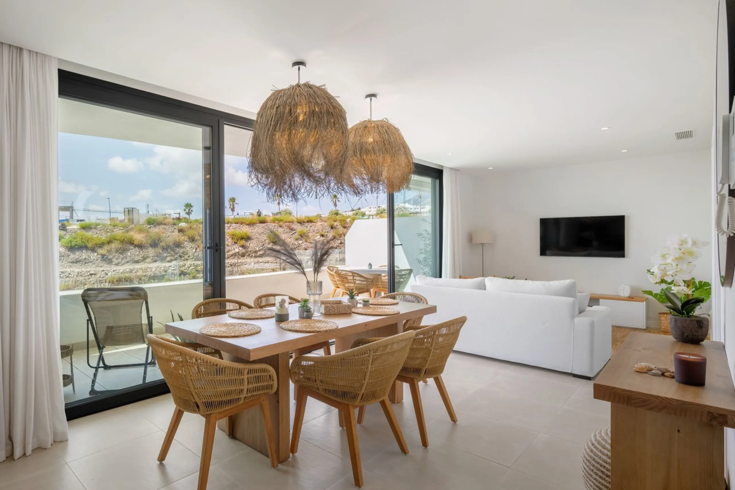 Apartment - Middle Floor Apartment в продаже в Fuengirola, Málaga. В доме 2 спален и 1 ванных комнат. Площадь дома 76 м²