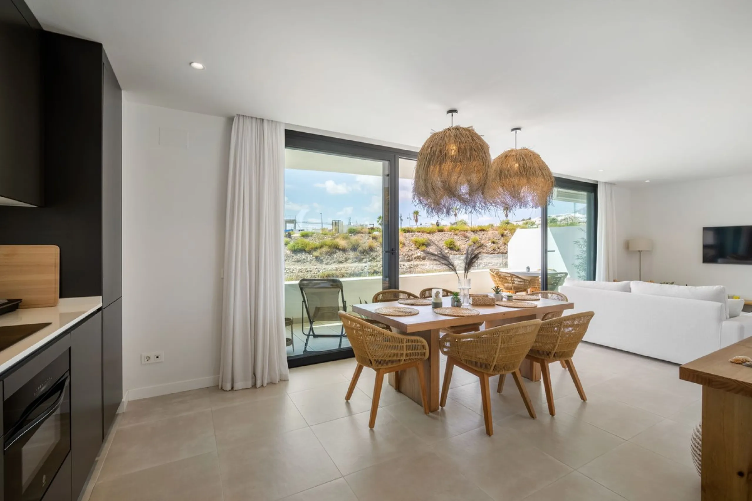 Apartment - Middle Floor Apartment в продаже в Fuengirola, Málaga. В доме 2 спален и 1 ванных комнат. Площадь дома 76 м²