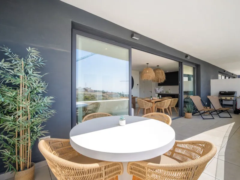 Apartment - Middle Floor Apartment в продаже в Fuengirola, Málaga. В доме 2 спален и 1 ванных комнат. Площадь дома 76 м²