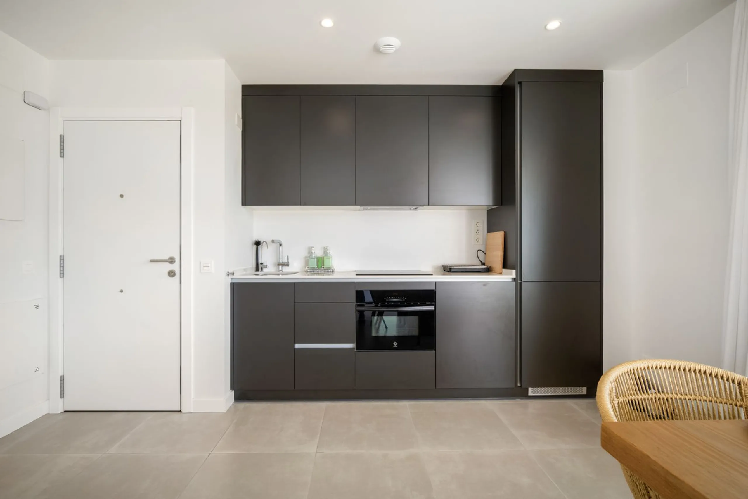 Apartment - Middle Floor Apartment в продаже в Fuengirola, Málaga. В доме 2 спален и 1 ванных комнат. Площадь дома 76 м²