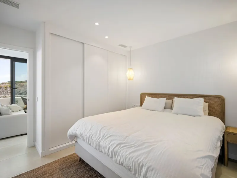 Apartment - Middle Floor Apartment в продаже в Fuengirola, Málaga. В доме 2 спален и 1 ванных комнат. Площадь дома 76 м²