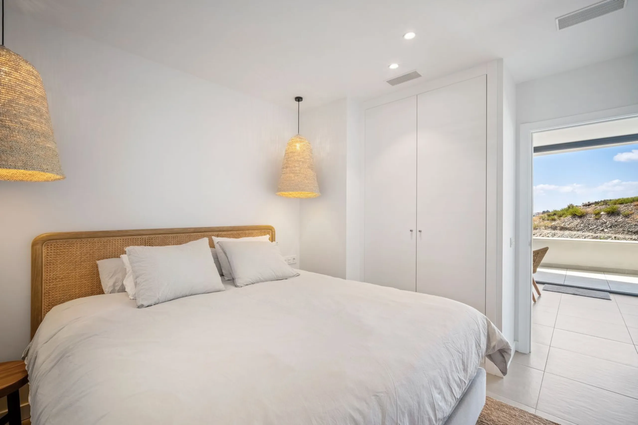 Apartment - Middle Floor Apartment в продаже в Fuengirola, Málaga. В доме 2 спален и 1 ванных комнат. Площадь дома 76 м²