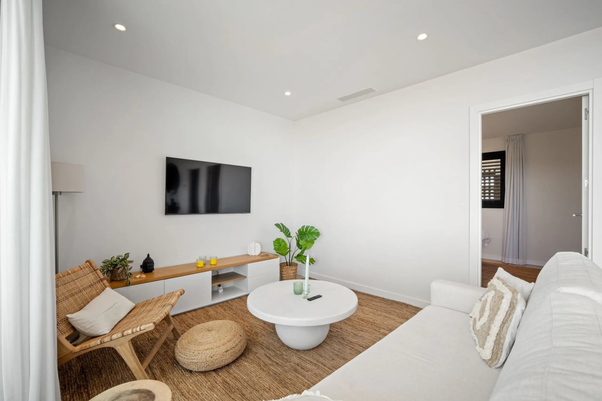 Apartment - Middle Floor Apartment в продаже в Fuengirola, Málaga. В доме 2 спален и 1 ванных комнат. Площадь дома 76 м²