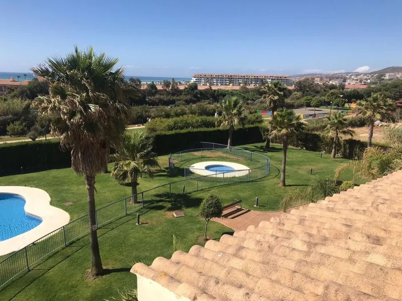 Apartment - Penthouse в продаже в Manilva, Málaga. В доме 3 спален и 4 ванных комнат. Площадь дома 114 м²