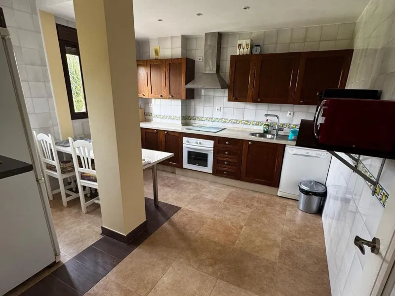 Apartment - Penthouse в продаже в Manilva, Málaga. В доме 3 спален и 4 ванных комнат. Площадь дома 114 м²