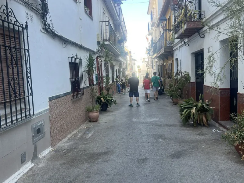 For Sale – Timeless Townhouse with Sea Views & Endless Potential in Marbella Old Town