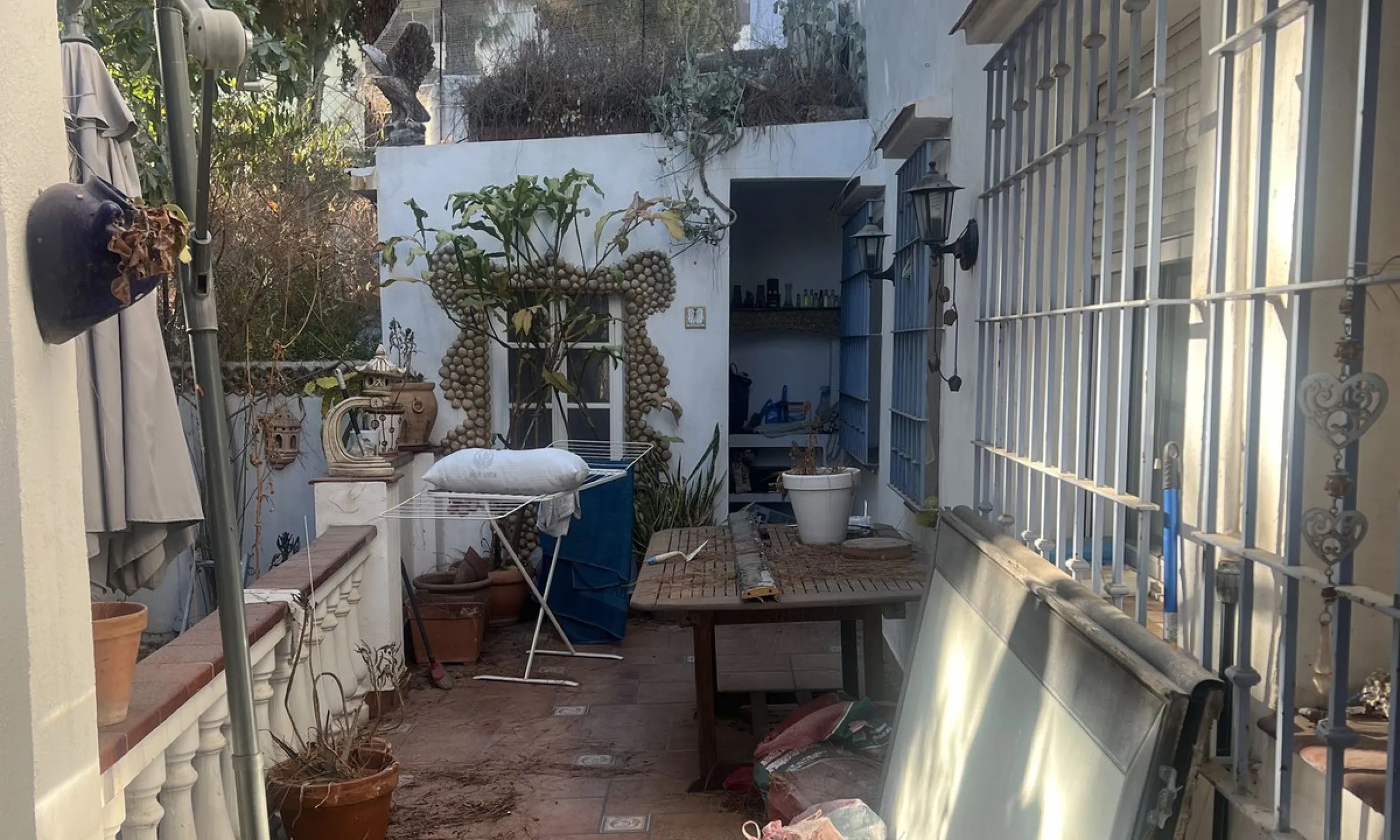 For Sale – Timeless Townhouse with Sea Views & Endless Potential in Marbella Old Town