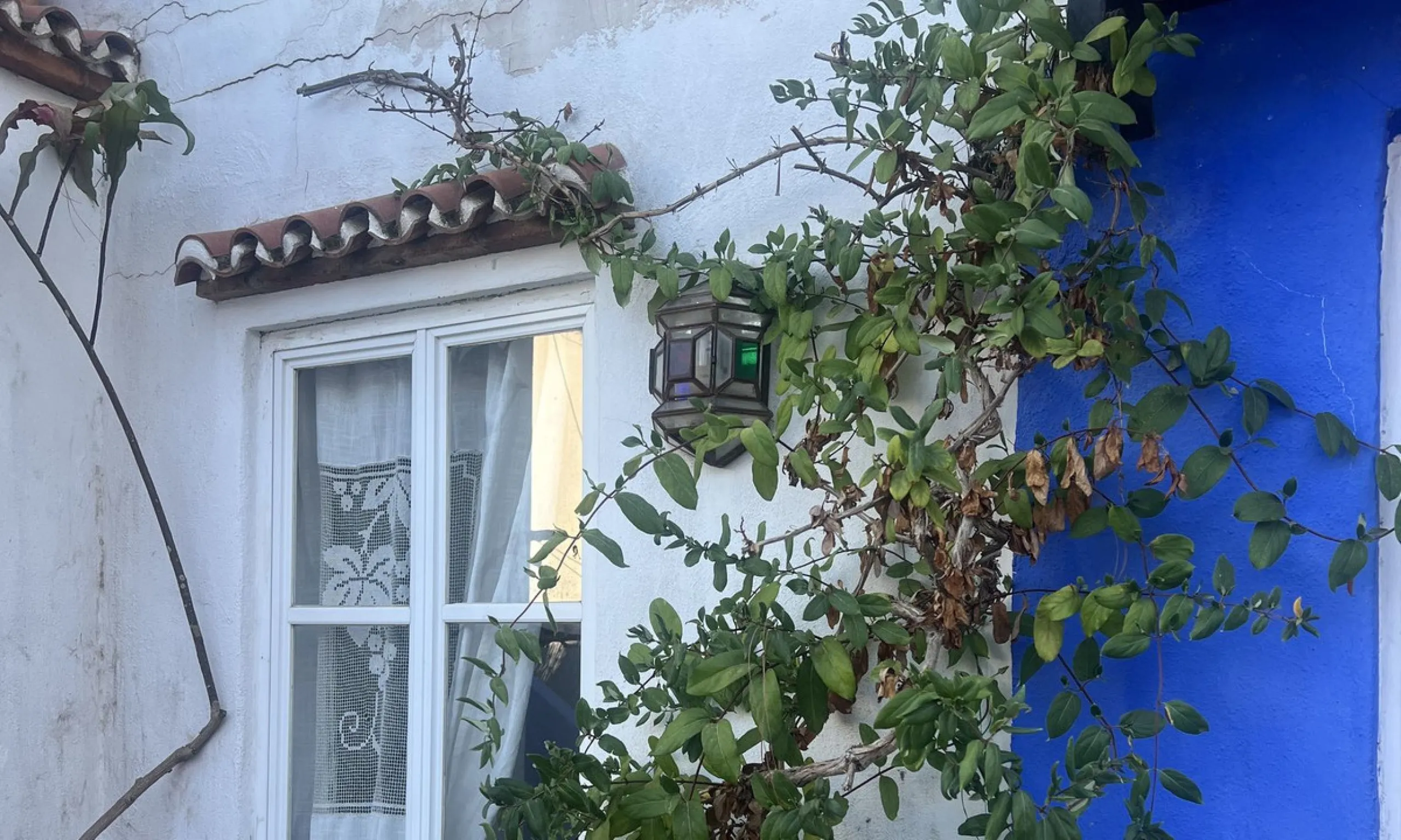 For Sale – Timeless Townhouse with Sea Views & Endless Potential in Marbella Old Town