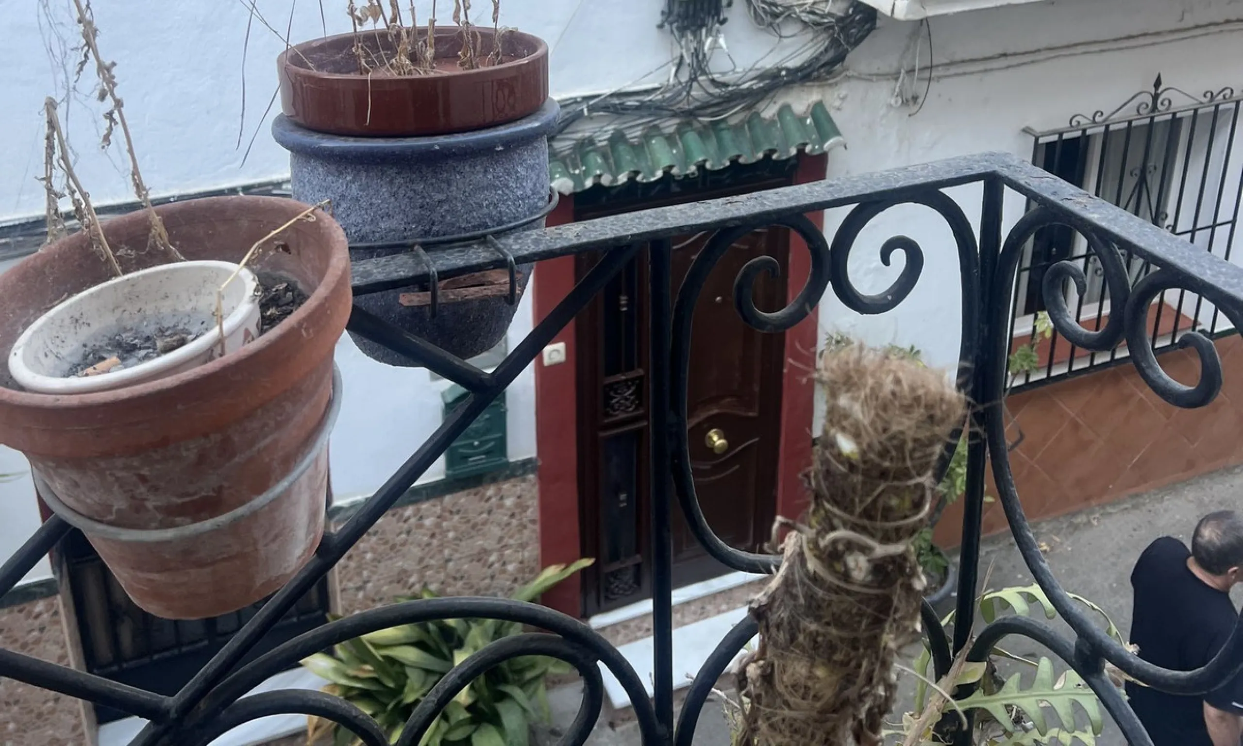 For Sale – Timeless Townhouse with Sea Views & Endless Potential in Marbella Old Town