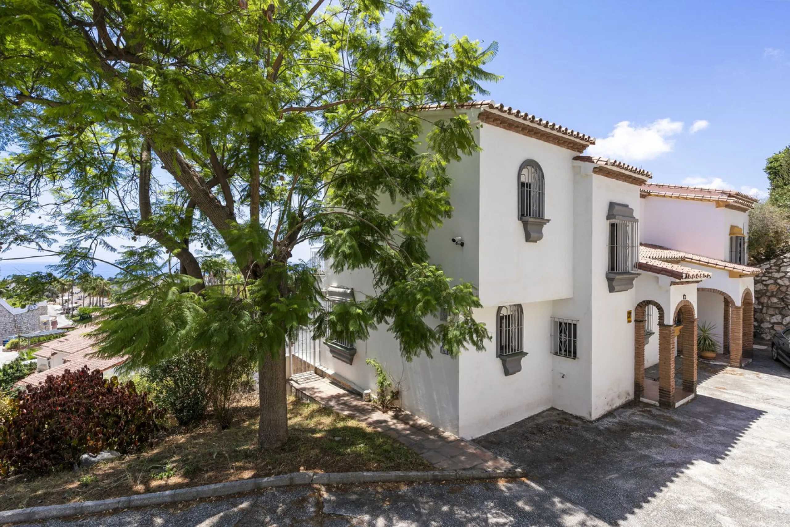 RECENTLY REDUCED FOR A QUICK SALE BY €50.000 !!