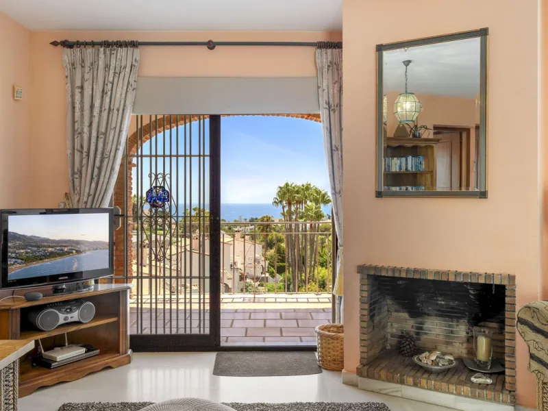 RECENTLY REDUCED FOR A QUICK SALE BY €50.000 !!